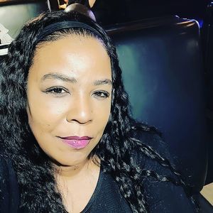 Meet your Posher, Robyn